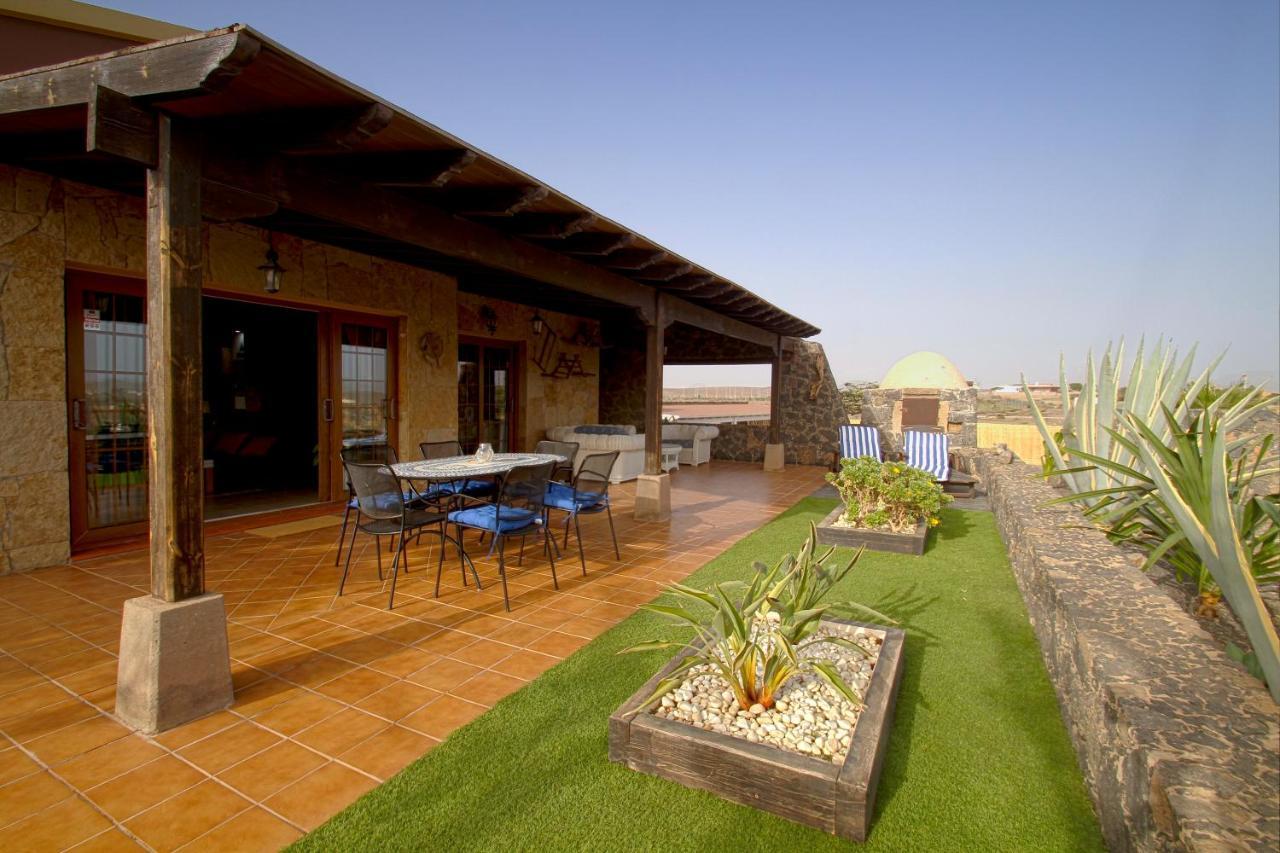 Villa Los Volcanes El Charco  ภายนอก รูปภาพ