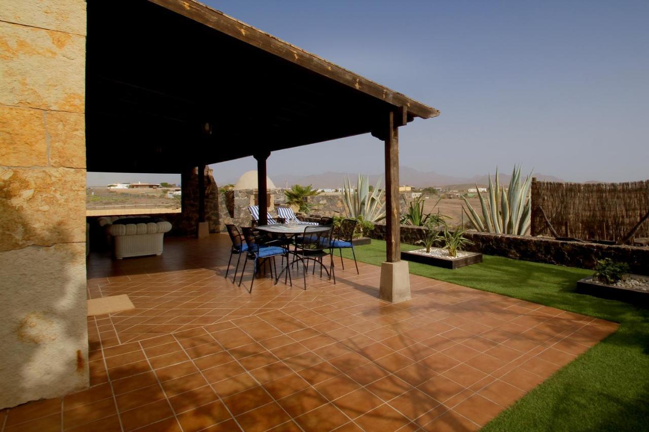 Villa Los Volcanes El Charco  ภายนอก รูปภาพ
