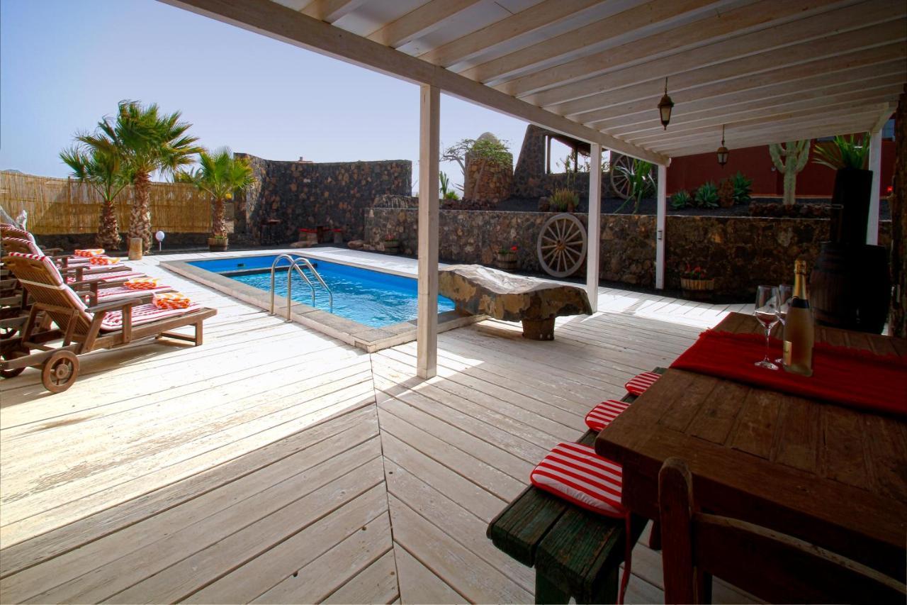 Villa Los Volcanes El Charco  ภายนอก รูปภาพ
