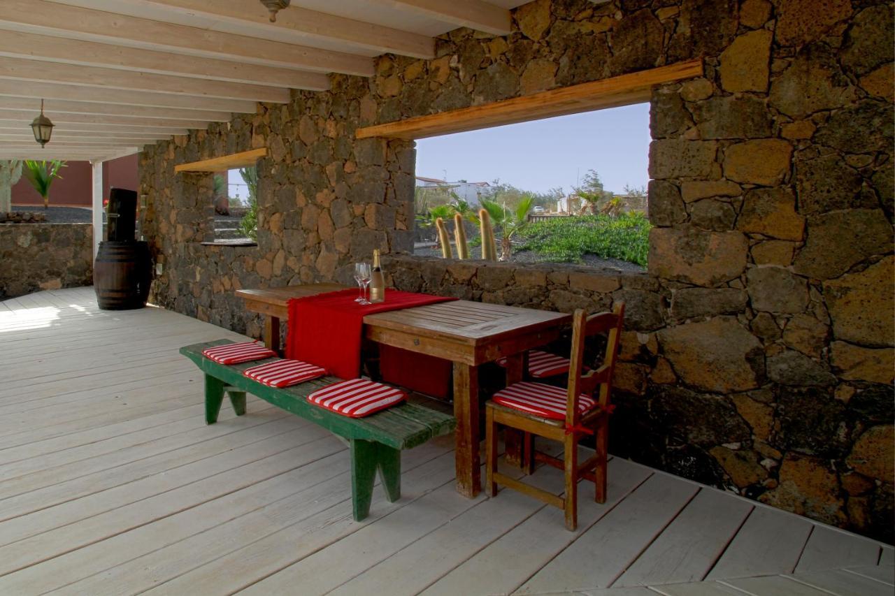 Villa Los Volcanes El Charco  ภายนอก รูปภาพ