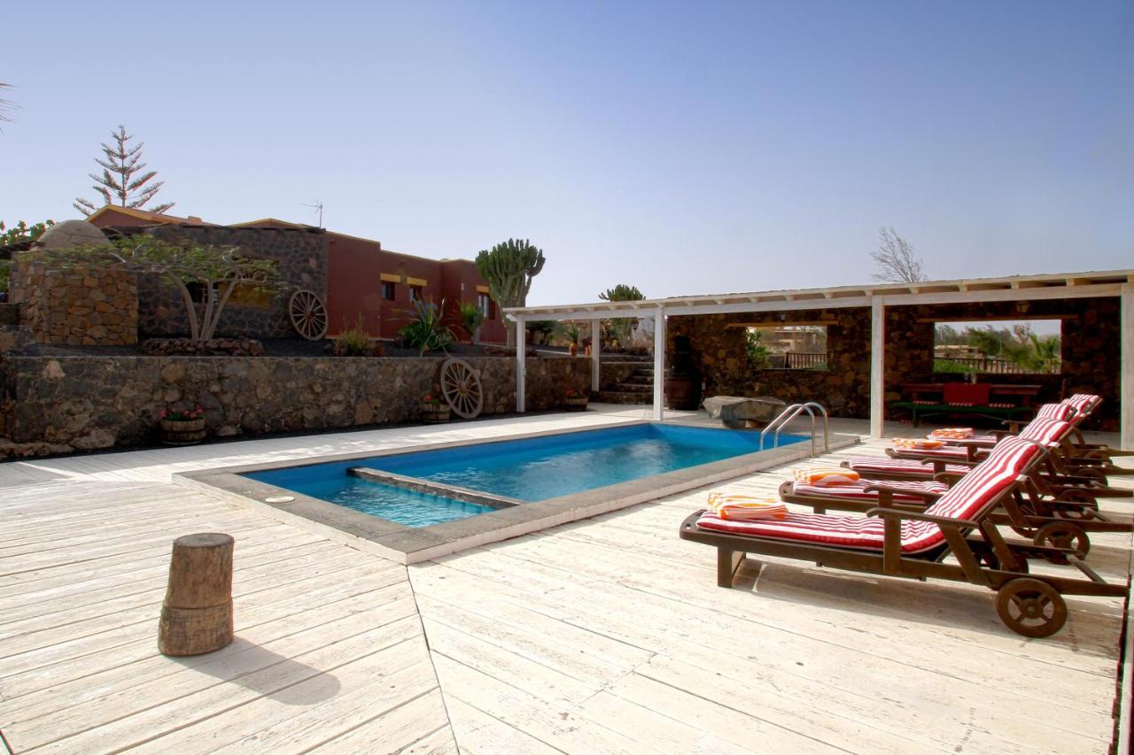 Villa Los Volcanes El Charco  ภายนอก รูปภาพ