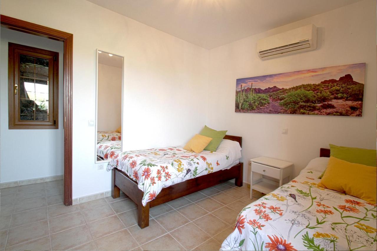 Villa Los Volcanes El Charco  ภายนอก รูปภาพ